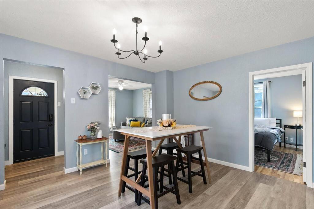 Holiday home Mins To Dwntwn & Arena Backyard Bbq King Bed Spokane